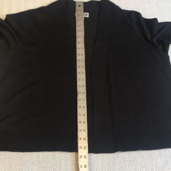 Black Shrug Cardigan 2X Rayon Blend NWT, Open Front Pit to Pit 23 1/4" - Picture 10 of 13